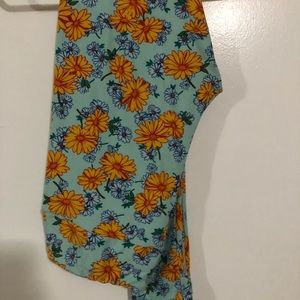 Tall and Curvy LuLaRoe leggings